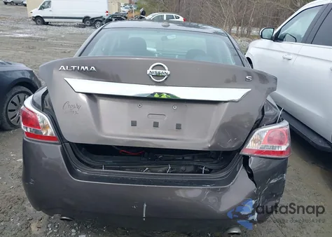 2015 Nissan Altima из США, поврежденный, VIN 1N4AL3AP3FN874580